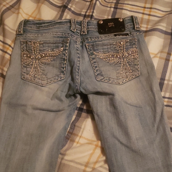 Miss Me Capris - Picture 3 of 3